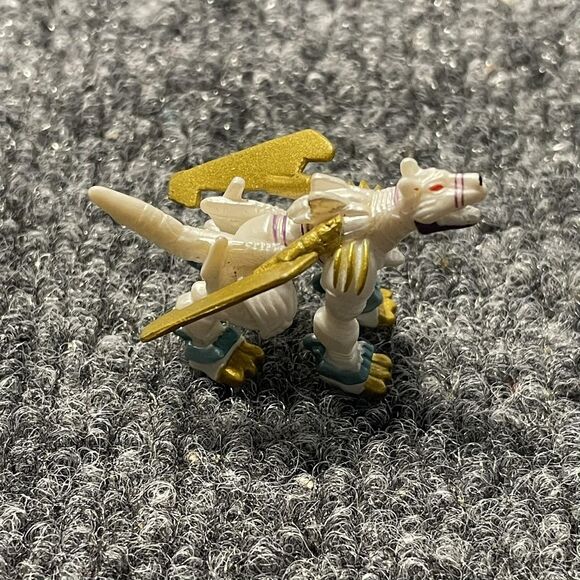 Vintage 2002 Digimon Kendogarurumon Mini Figure Bandai White Gold Wings Anime - Picture 5 of 8